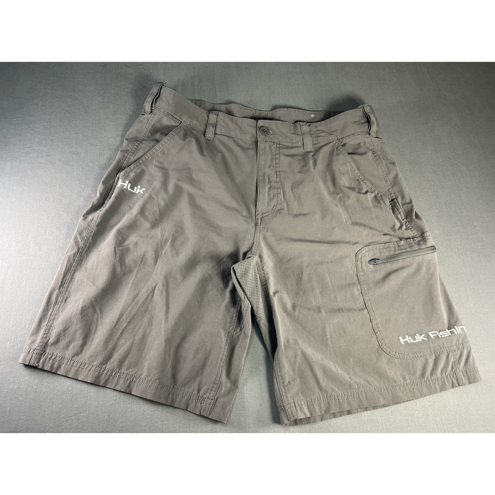Huk Shorts Mens XL Gray Fishing Stretch Next Level Quick Dry Cargo Performance